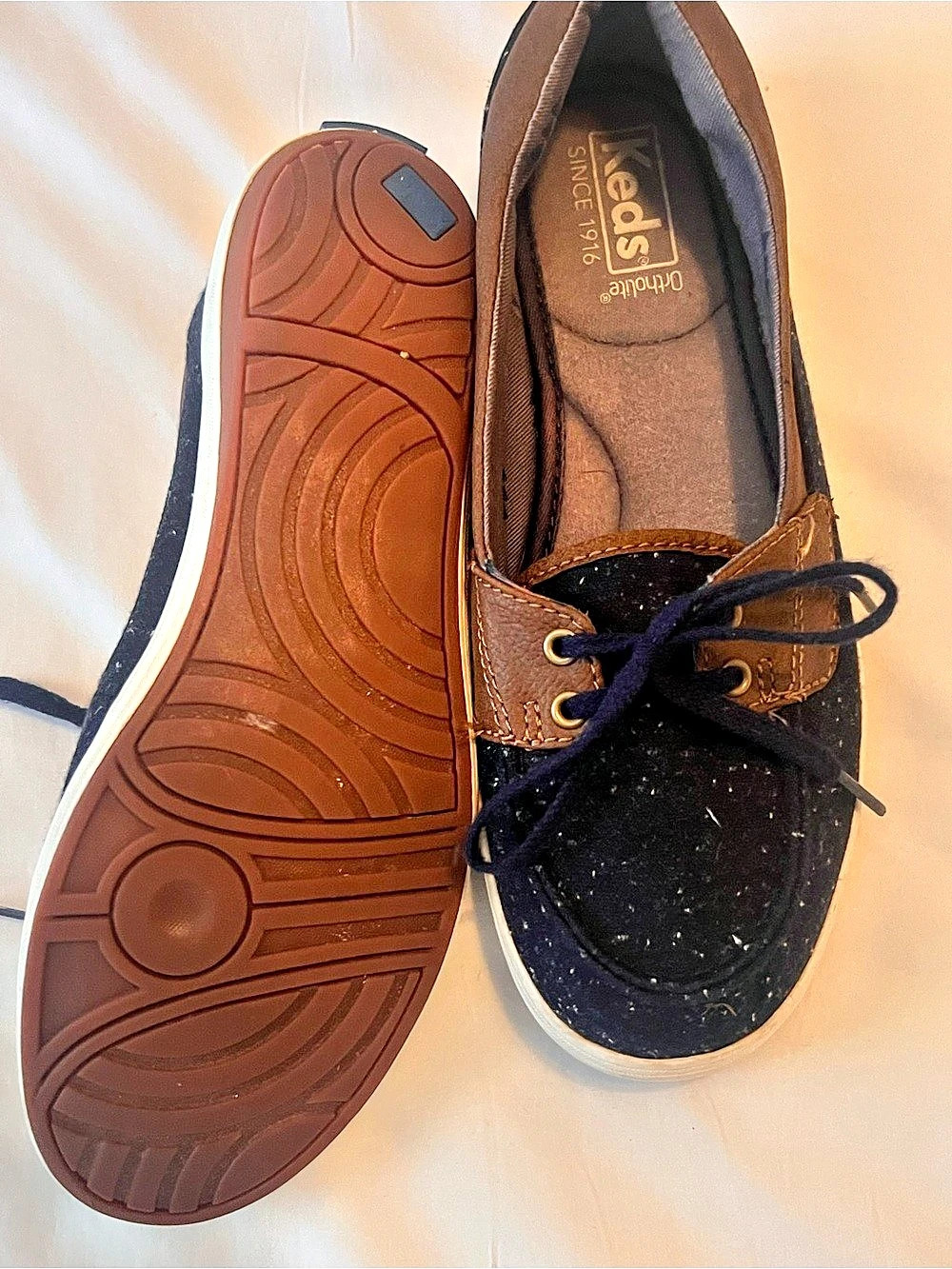 Keds Crest Vibe Tweed Boat Shoe Sneakers Black & Brown
